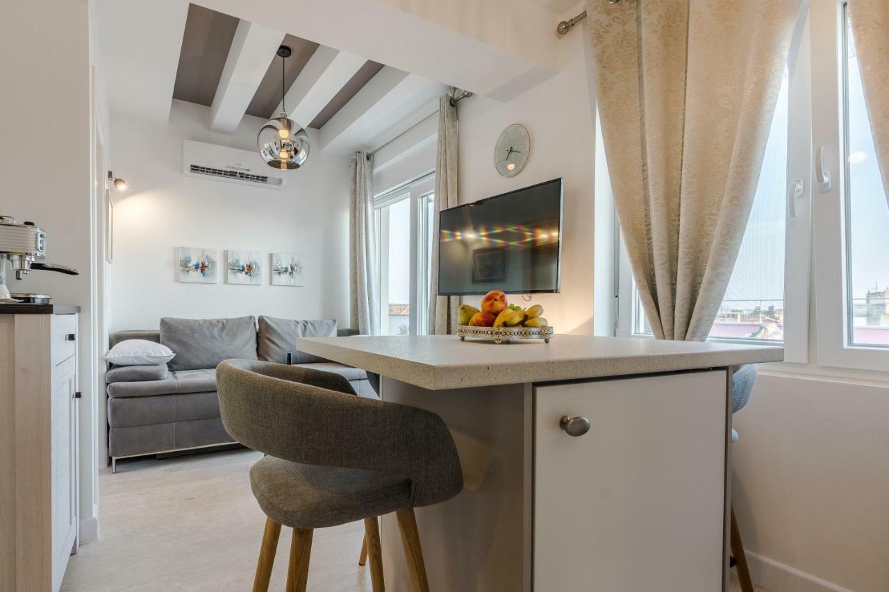 City Colours Apartment ซาดาร์ ภายนอก รูปภาพ